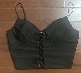 Women’s Size Large Black Crop Top Blouse