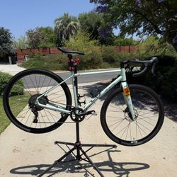 Specialized Sequoia Gravel Bike 2018