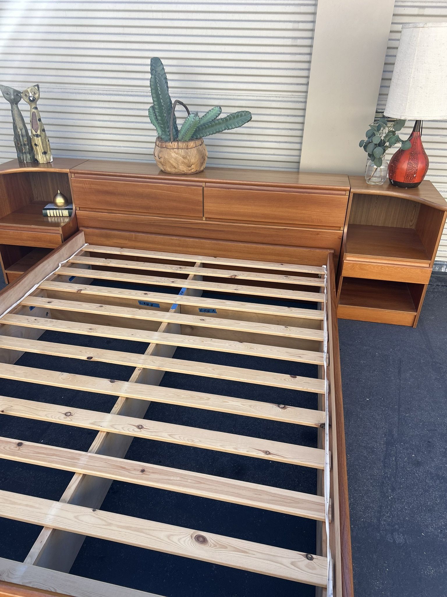 Mid Century Modern QUEEN Danish TEAK Platform Bed and Nightstands