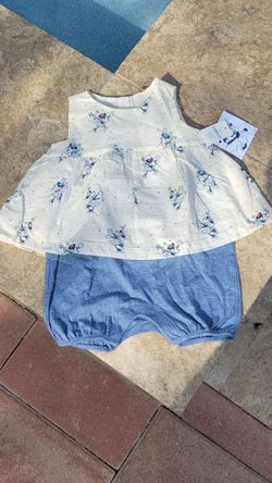 Beautiful Disney “Minnie” outfit New 6-12 Months