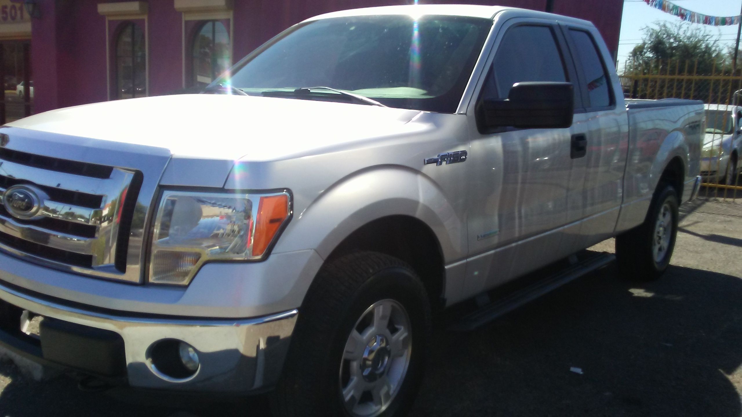 2012 FORD F150 automatic clean title finance available