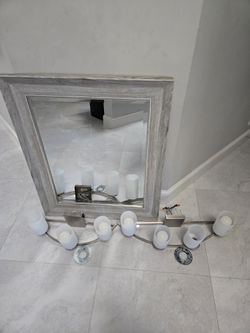 2 Set Of Vanity Lights With Mirror