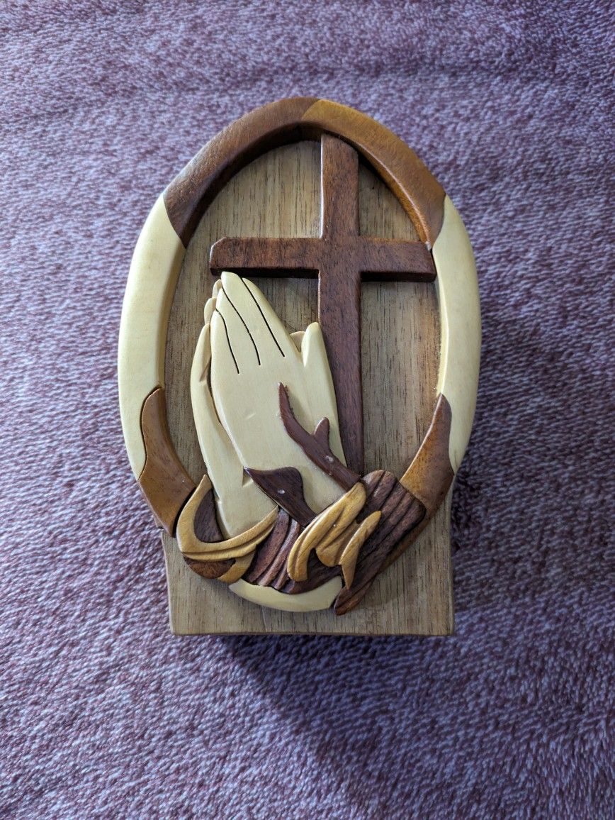 Praying Hands Wooden Puzzle Box