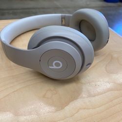 Beats Studio Pros