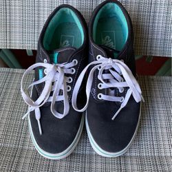 Vans Shoes - Size 8