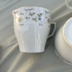 Vintage Hand Painted Collectible Tea Cups