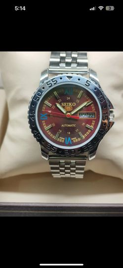 Seiko 5 Automatic Watch with Burgundy Dial and Roman Numeral Accents