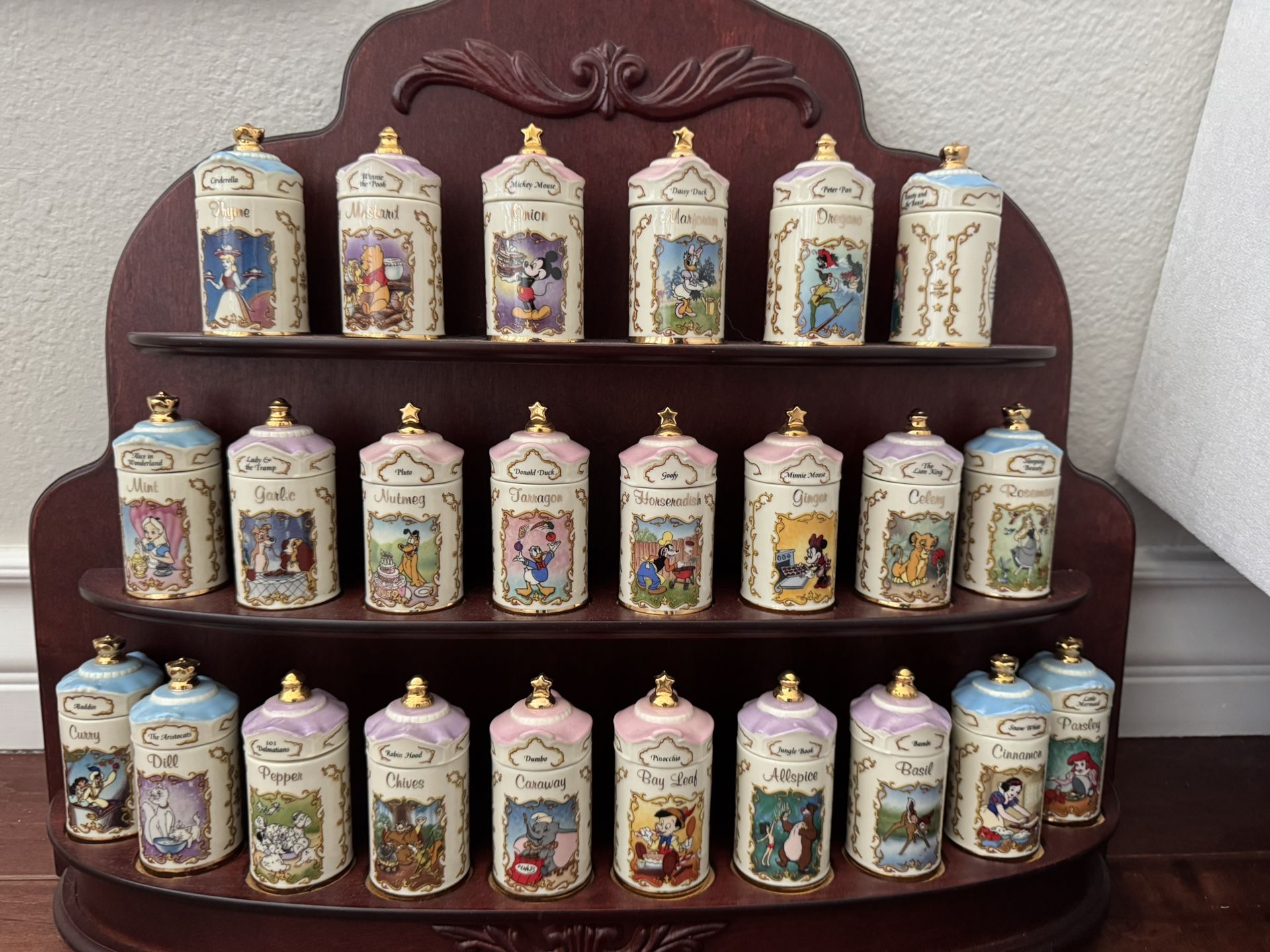 Disney Lennox Out Of Box New Spice Character Display