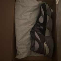 New Balance Men’s 9060