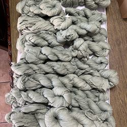 28 Sage Green Table Runners