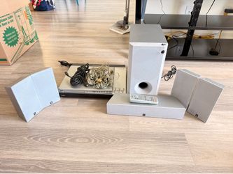 Yamaha 5.1 Surround Sound Home Theater System – Works Great!