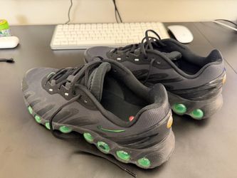 Nike Air Max Dn8 (Size Men 12, Women 13.5)
