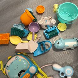 Kids sand toys set with hippo water gun