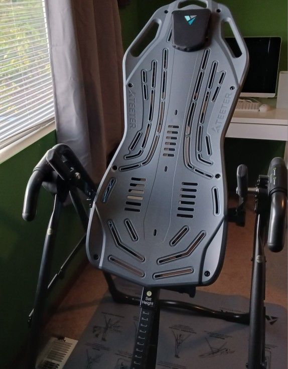 TEETER Inversion Table