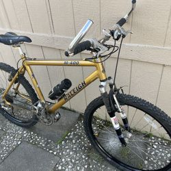 goodbike evryting work good tires size 26”