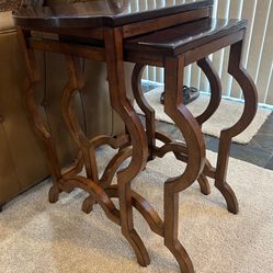 Cherry Wood Nesting End Table
