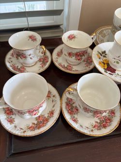 Vintage 1957 Paragon Teacupa