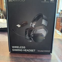 BEAVIIOO Wireless Gaming Headset HW02