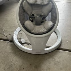 Munchkin Bluetooth Enabled Baby Swing
