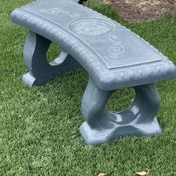 Omega-Style Lion Concrete Bench – Handmade & Durable