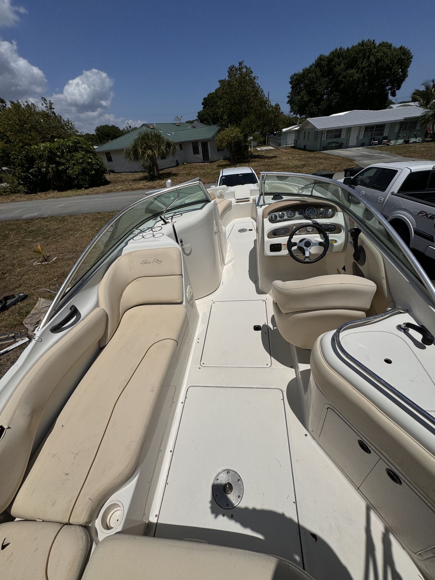 2001 24ft Searay Sundeck 240