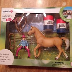 Schleich Farm Life Barrel Racing #41417