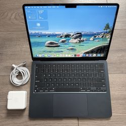 MacBook Air M2 2022 8GB RAM 256GB Storage