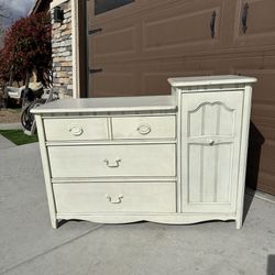 Wood Dresser Vintage Style White ((Antiques)