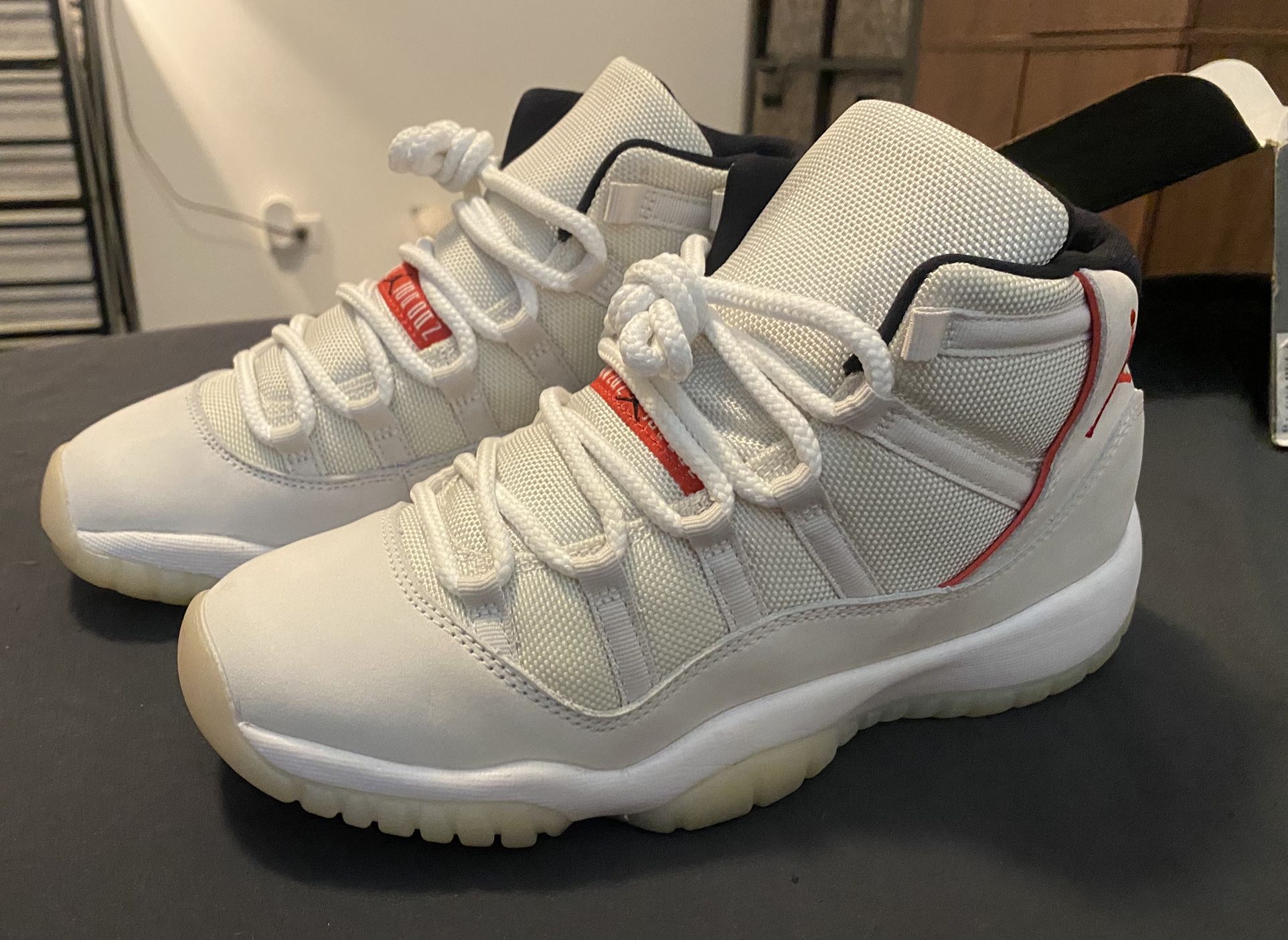 Air Jordan 11 Retro Platinum Tint