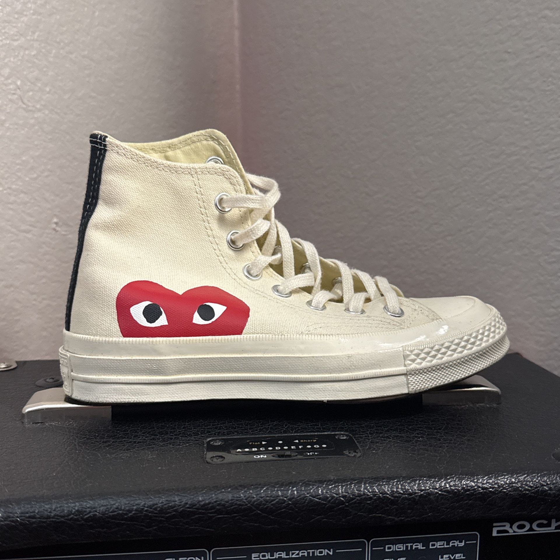 Converse x play creme