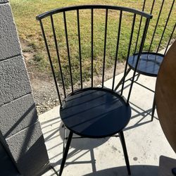 4 Chairs And Mirror 