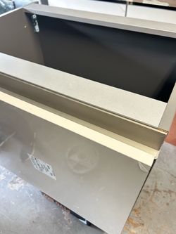 NEW! Modern Floating- wall Vanity design Europeo. 30”