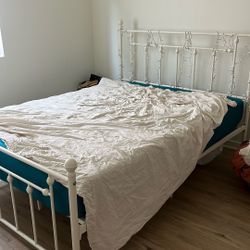queen size bed and frame