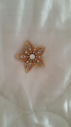 Vintage pendent, brooch