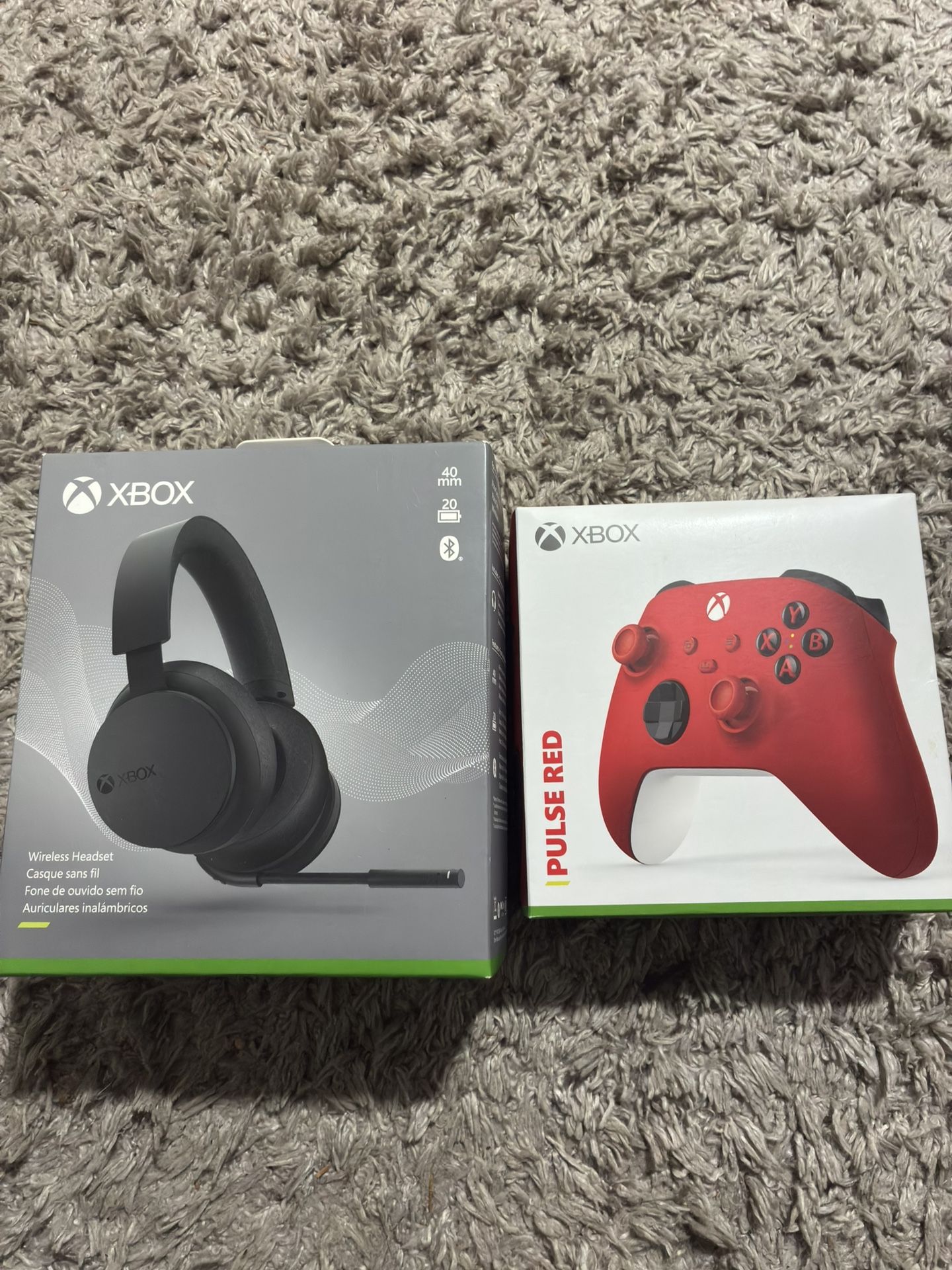 Wireless headset with Xbox control controller