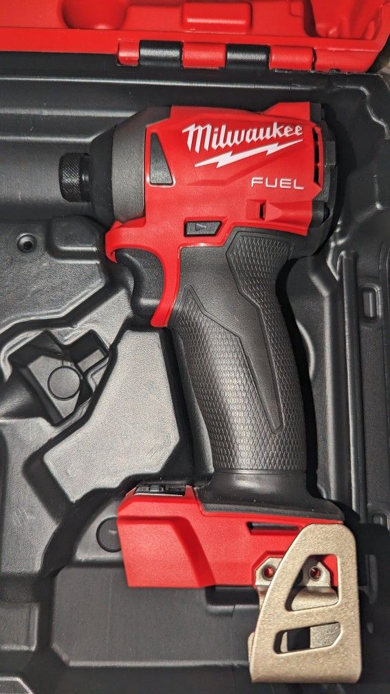 Milwaukee Hex Impact Driver 