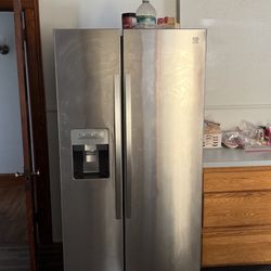 stainless steel refrigerator 
