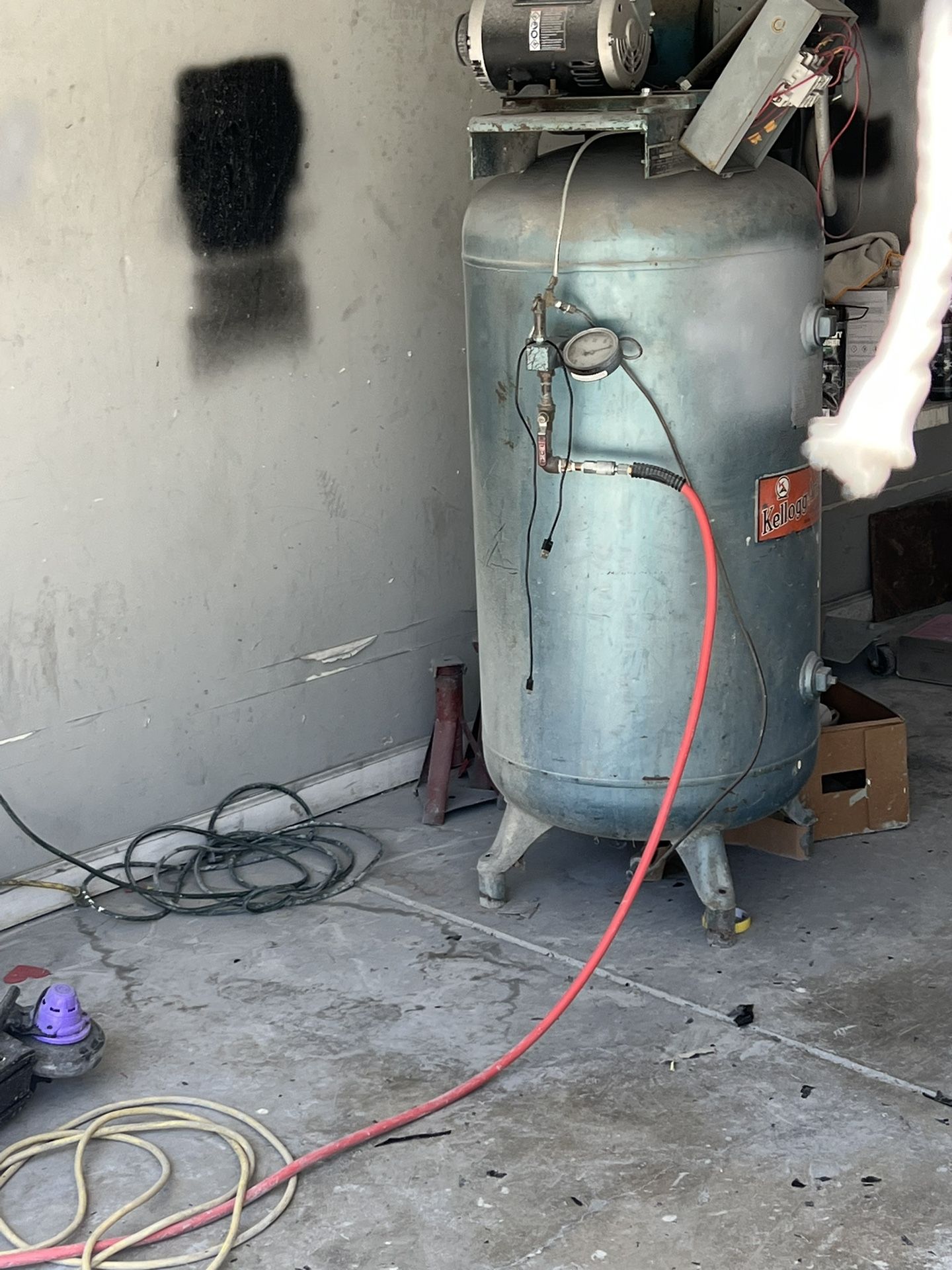 Air Compressor 