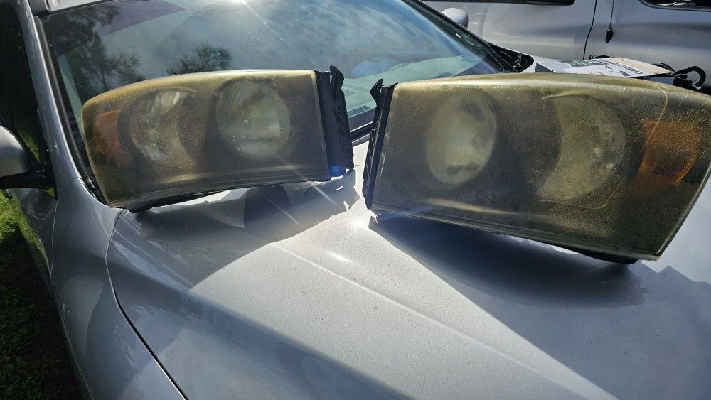 Head Lights 2007 Dodge Ram 1500 5.7