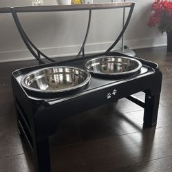 Adjustable Pet Bowls