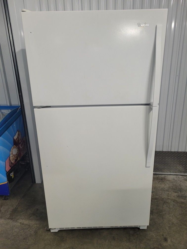 Whirlpool 21cu Ft Refrigerator W Top Freezer Combo