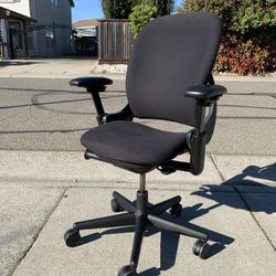 Steelcase Leap V1 Highback Ergonomic Office Chair
