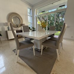 Dining table 