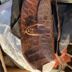 (Not Free Make Offer) Vintage 1940s Alligator Leather Handbag