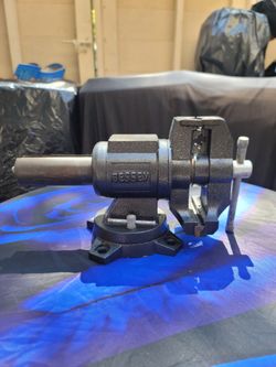 Bessey 5 Inch cast iron vise