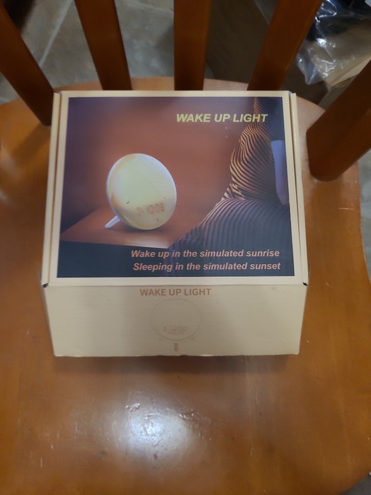 Alarm Clock Radio With Sunrise Wake Up Light
