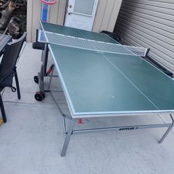 Ping Pong Table 