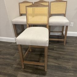 Set Of 4 Counter Top Chairs (new)