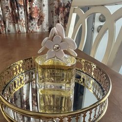 Marc Jacobs Daisy Perfume 