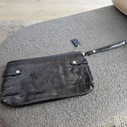 New coach patent leather perforated cc clutch